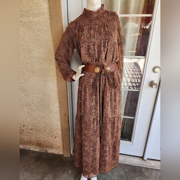 NEW LION COLLECTION DRESS‎ - Picture 3 of 13